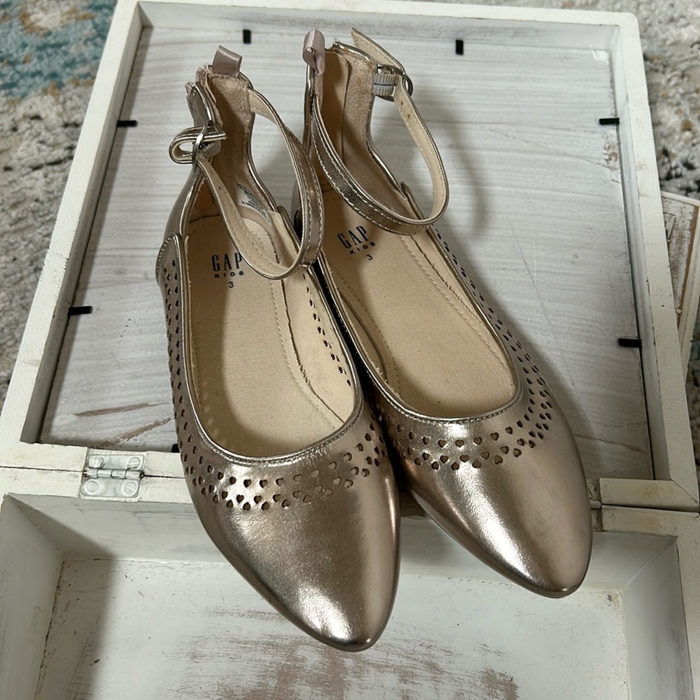 GAP Kids Rose Gold Ballet Flats sz 3